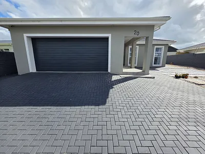3 Bedroom House For Sale in Jeffreys Bay - tCWH.webp