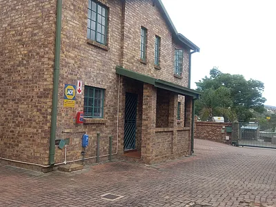 2 Bedroom Apartment For Sale in Nelspruit - img