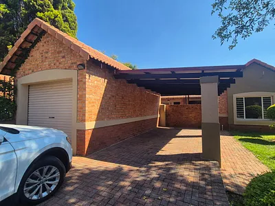 3 Bedroom House For Sale in Sonheuwel, Nelspruit - Hdo6.webp