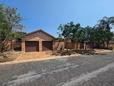 4 Bedroom House To Rent in Nelspruit - w8WQ.webp
