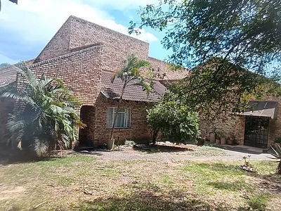 4 Bedroom House For Sale in Sonheuwel, Nelspruit - XjMj.webp