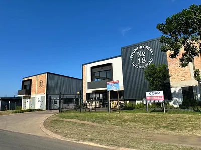 Apartment For Sale in Verulam - 9exE.webp