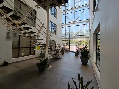 Commercial Property For Sale in Umhlanga - 8Azn.webp