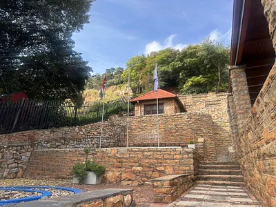 1 Bedroom Apartment To Rent in Johannesburg - JkJd.webp