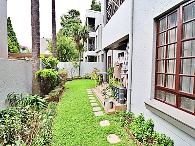 3 Bedroom Apartment For Sale in Edenvale - XrCT.webp