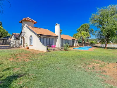 4 Bedroom House For Sale in Germiston - tzEY.webp