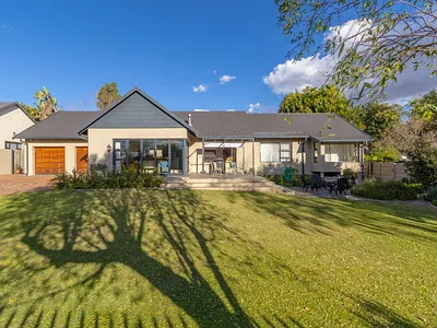 4 Bedroom House For Sale in Edenvale - img