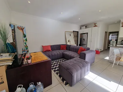 2 Bedroom Apartment To Rent in Edenvale - a9vs.webp