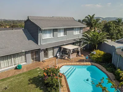 6 Bedroom House For Sale in Edenvale - 4M0t.webp