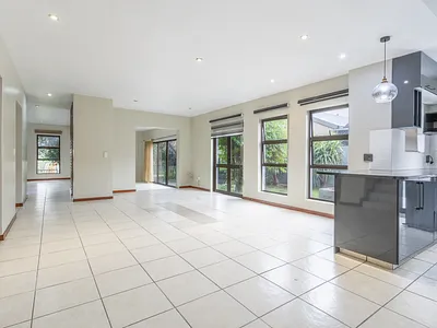 3 Bedroom Townhouse To Rent in Edenvale - img