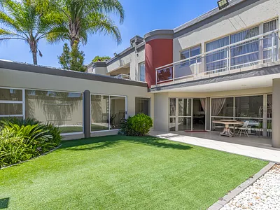 4 Bedroom Townhouse To Rent in Edenvale - ptjD.webp