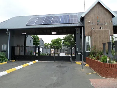 2 Bedroom Apartment For Sale in Edenvale - l1gY.webp