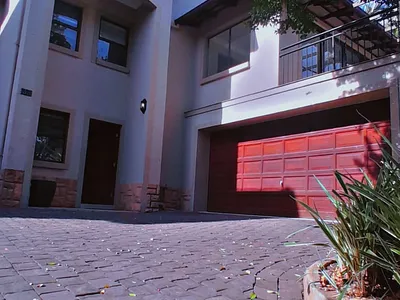 3 Bedroom Townhouse For Sale in Umhlanga - img