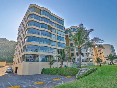 3 Bedroom Apartment To Rent in Amanzimtoti - 5PqX.webp