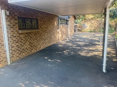 1 Bedroom Apartment To Rent in Amanzimtoti - img