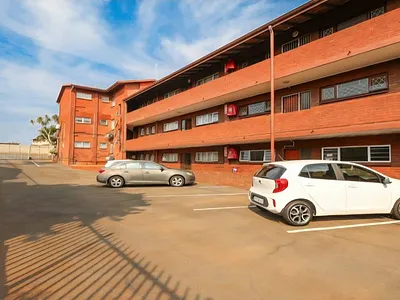 2 Bedroom Apartment For Sale in Kingsburgh - D9as.webp