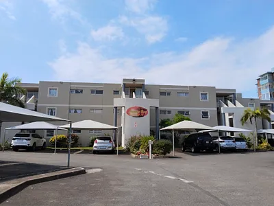 3 Bedroom Apartment For Sale in Amanzimtoti - Tqtw.webp