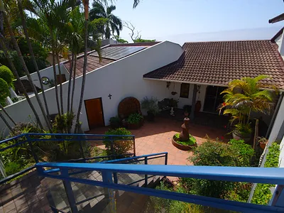 4 Bedroom House For Sale in Port Shepstone - aeLj.webp