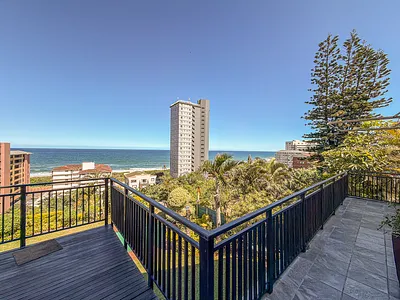 5 Bedroom House For Sale in Amanzimtoti - eYFk.webp