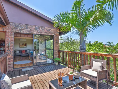 2 Bedroom House For Sale in Amanzimtoti - E9i4.webp