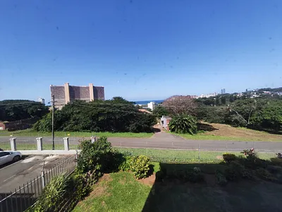 2 Bedroom Apartment For Sale in Amanzimtoti - YUdC.webp