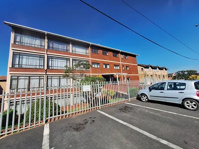 2 Bedroom Apartment To Rent in Amanzimtoti - m2Ya.webp