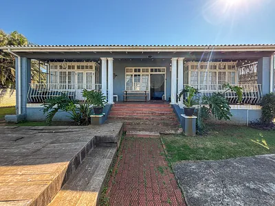 3 Bedroom House For Sale in Amanzimtoti - 3oDJ.webp