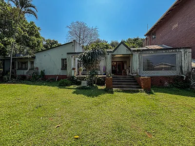 3 Bedroom House For Sale in Amanzimtoti - cWB0.webp