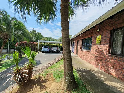 3 Bedroom House For Sale in Amanzimtoti - eMEO.webp