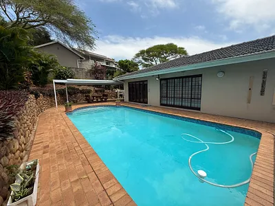 4 Bedroom House For Sale in Amanzimtoti - UFHx.webp