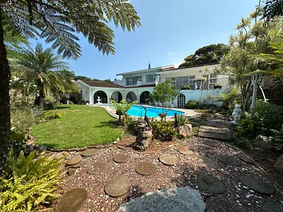 4 Bedroom House For Sale in Amanzimtoti - l6vh.webp