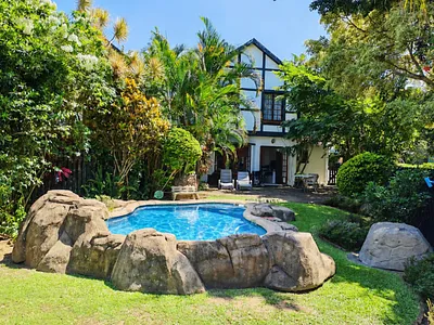 2 Bedroom Townhouse For Sale in Amanzimtoti - Z3h9.webp