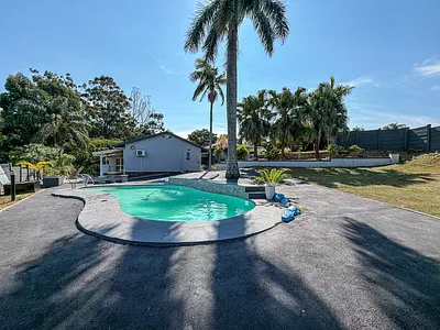 3 Bedroom House For Sale in Amanzimtoti - XMrf.webp