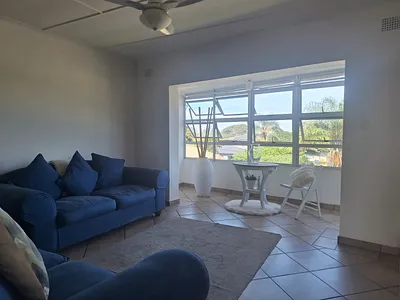 2 Bedroom Apartment For Sale in Kingsburgh - img