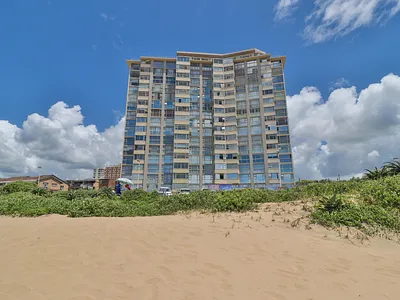 2 Bedroom Apartment For Sale in Amanzimtoti - 8nRA.webp