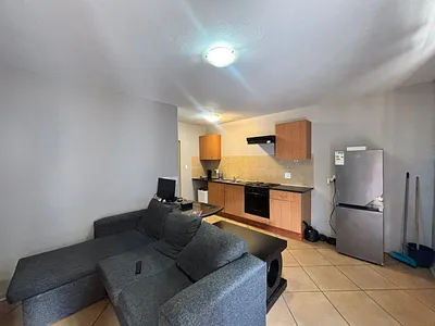 1 Bedroom Apartment For Sale in Potchefstroom - Q2Vy.webp