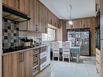 4 Bedroom House For Sale in Vrede - Nkv3.webp