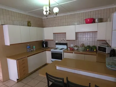 4 Bedroom House For Sale in Carletonville - 2tDE.webp