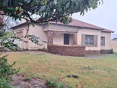 3 Bedroom House For Sale in Volksrust - img