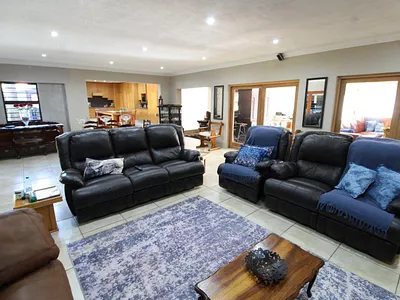 6 Bedroom House For Sale in Klerksdorp - Sp6f.webp