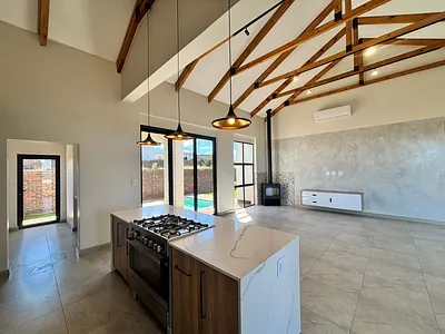 3 Bedroom House To Rent in Potchefstroom - img