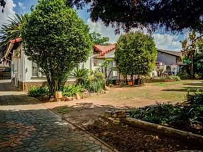 House For Sale in Kempton Park - 2UNb.webp