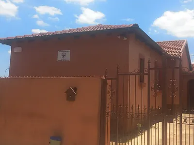3 Bedroom House To Rent in Pretoria - 3KJw.webp