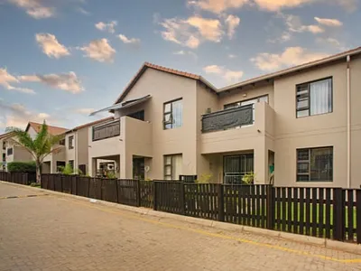 2 Bedroom Apartment For Sale in Benoni - amSa.webp