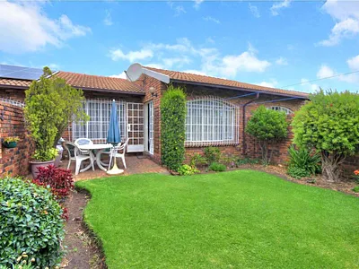 1 Bedroom Townhouse For Sale in Alberton - Uiqv.webp