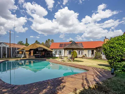 2 Bedroom Apartment To Rent in Alberton - dRSv.webp