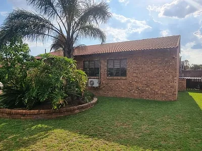 3 Bedroom House For Sale in Alberton - ecb7.webp