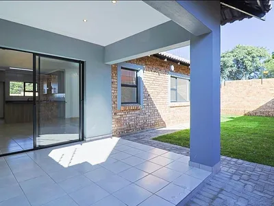 2 Bedroom Townhouse For Sale in Alberton - n0A8.webp