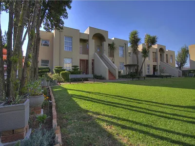2 Bedroom Townhouse For Sale in Alberton - oLkK.webp