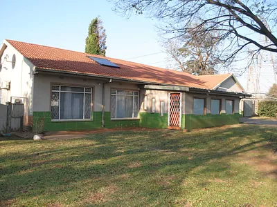 3 Bedroom House For Sale in Meyerton - McJq.webp